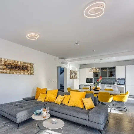 Venus With Pool And Wellness Tar-Vabriga