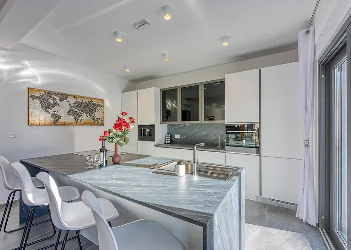 Villa Venus With Pool And Wellness